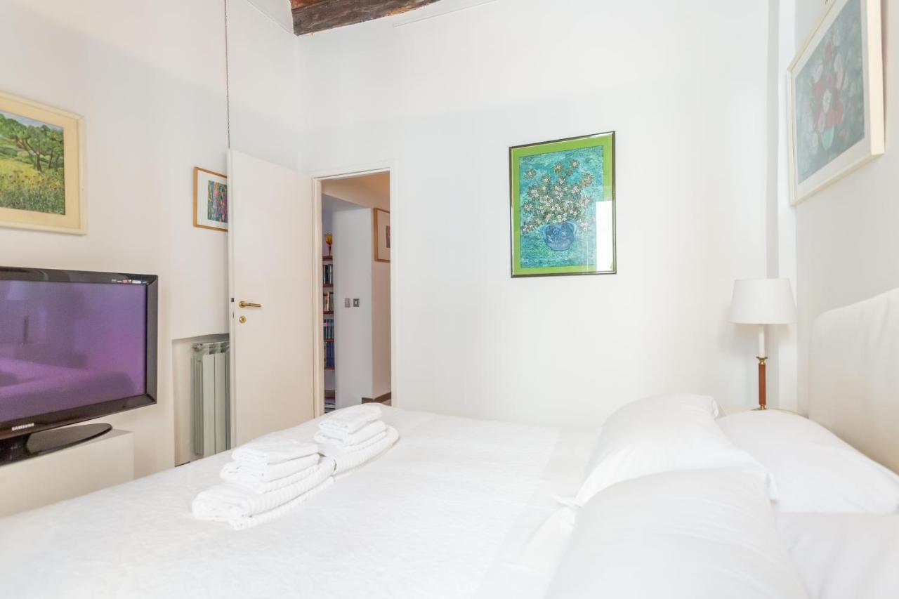 Daplace - Giulia Apartment Roma Ngoại thất bức ảnh